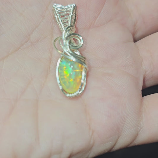 Welo Opal Pendant