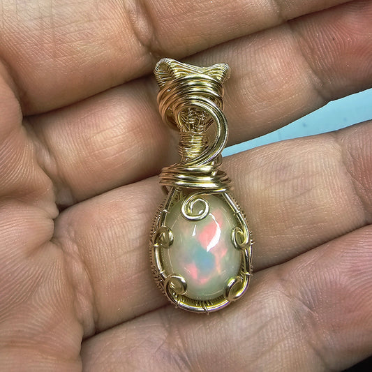 Welo Opal Pendant