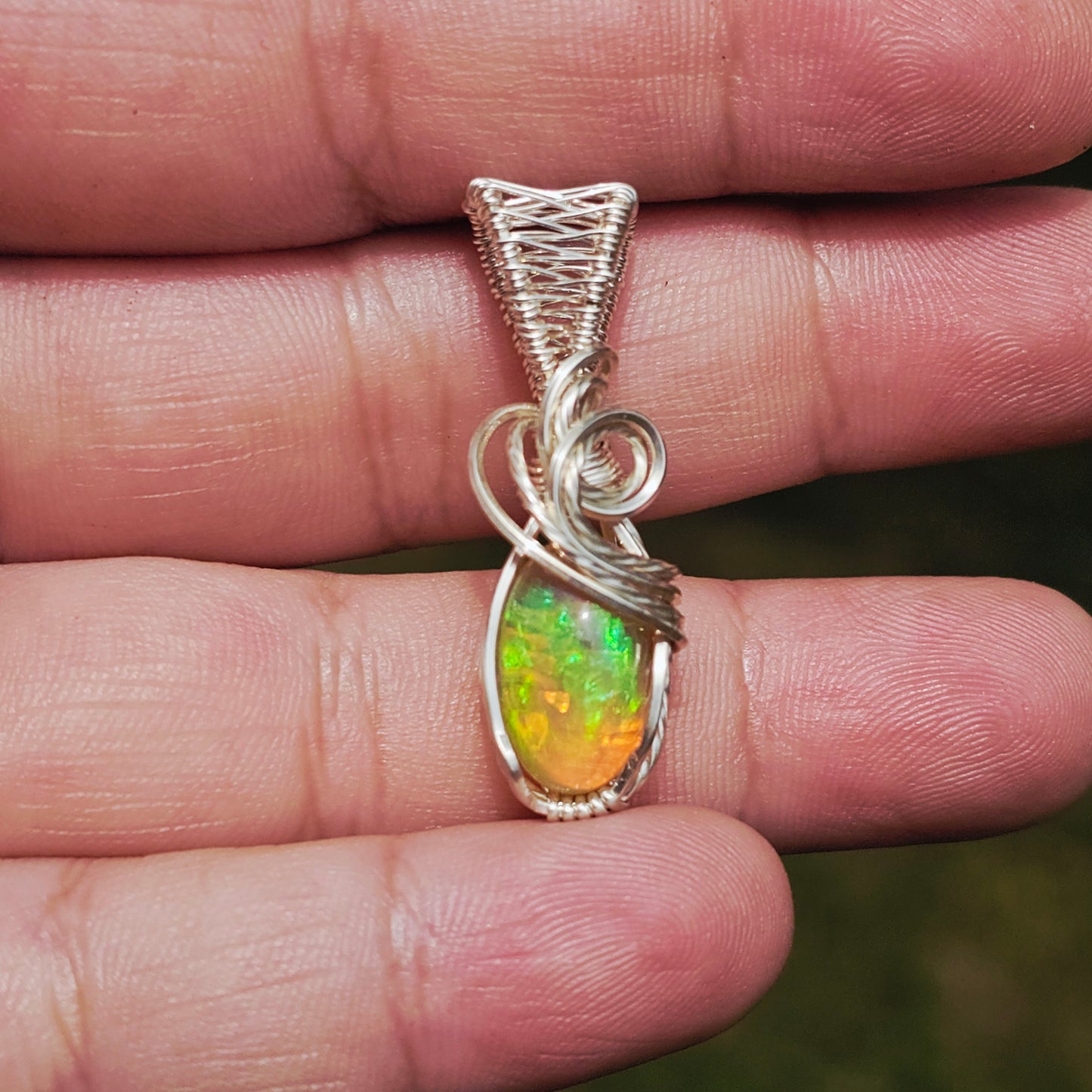 Welo Opal Pendant